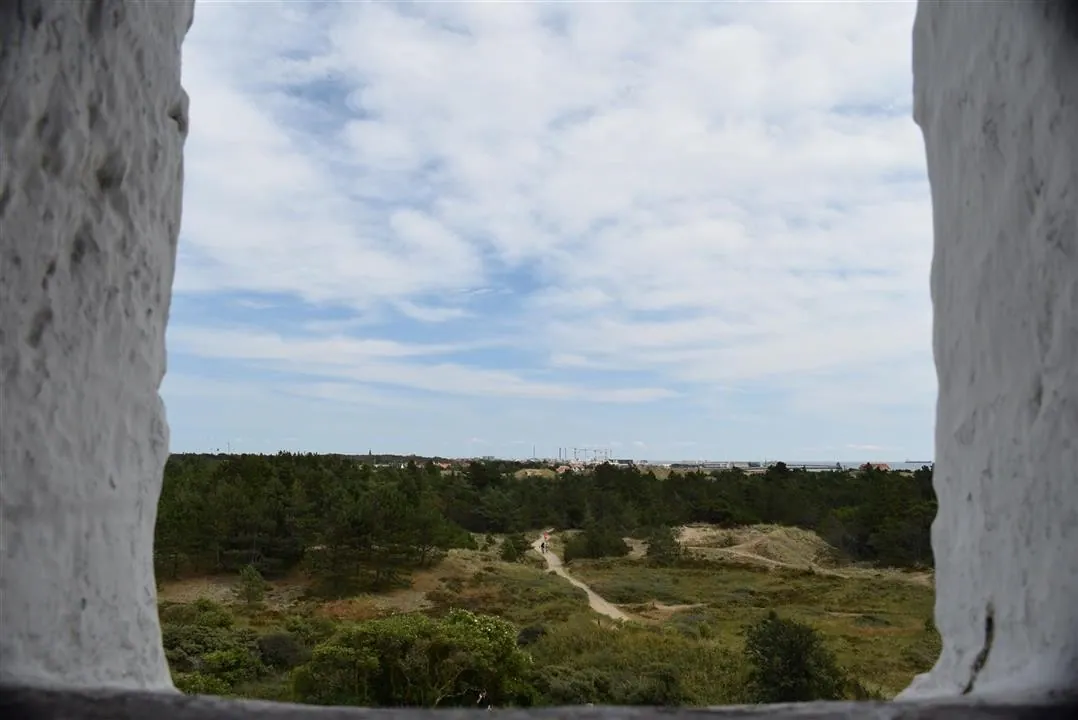 G22 den tilsandede kirke   the sand covered church skagen sat 22 jul (2)